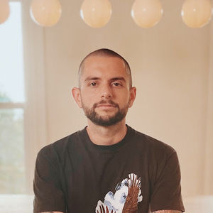 Meet your Posher, Dom